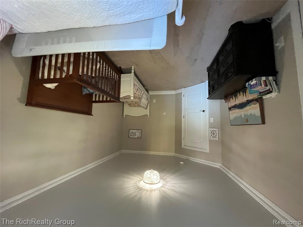 5373 Katherine Street, Dearborn Heights, MI 48125 — Photo 26