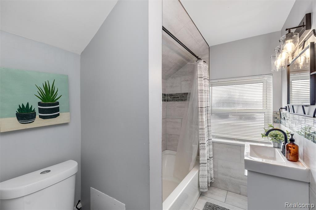 17200 Pontchartrain Boulevard, Highland Park, MI 48203 — Photo 32