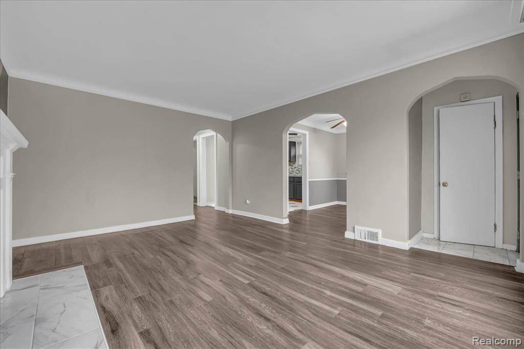 8882 Warwick Street, Detroit, MI 48228 — Photo 4