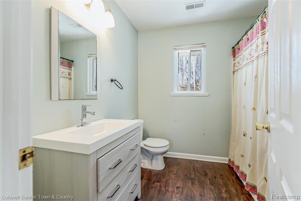 1420 Butler Boulevard, Howell, MI 48843 — Photo 37