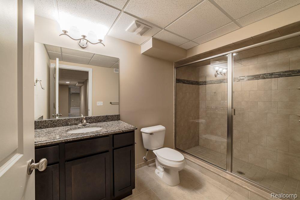 9546 KINGSWAY Circle, Clarkston, MI 48348 — Photo 45