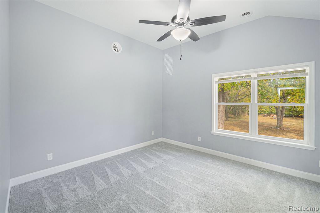 105 S Comstock Street, Corunna, MI 48817 — Photo 37