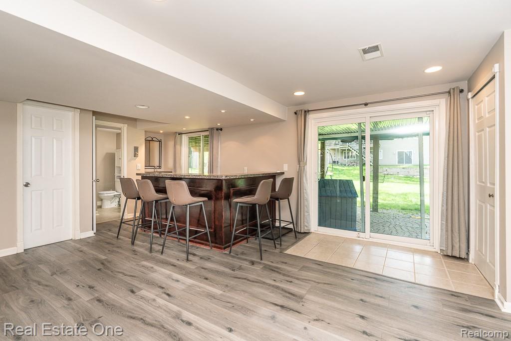 668 Sherry Drive, Lake Orion, MI 48362 — Photo 24