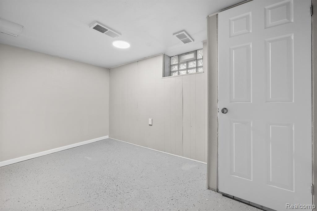 991 COOLIDGE, River Rouge, MI 48218 — Photo 27