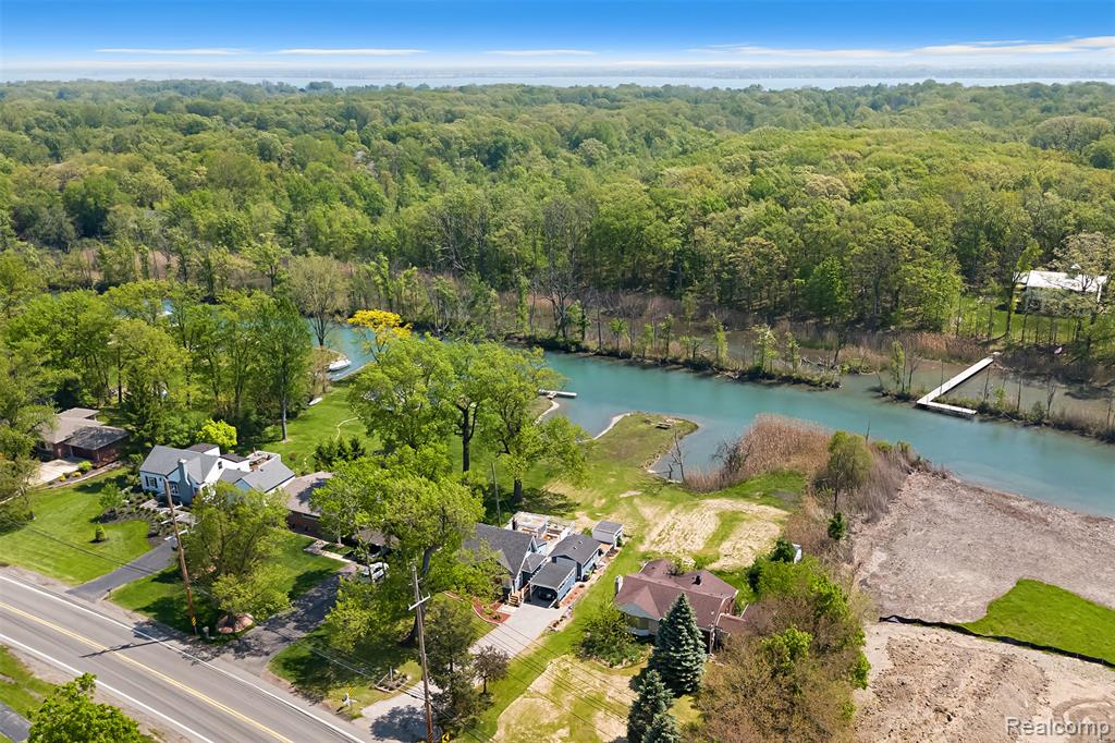 22827 Meridian Road, Grosse Ile, MI 48138 — Photo 7