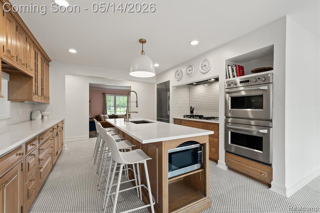 7035 Ten Hill Road, West Bloomfield, MI — Photo 10
