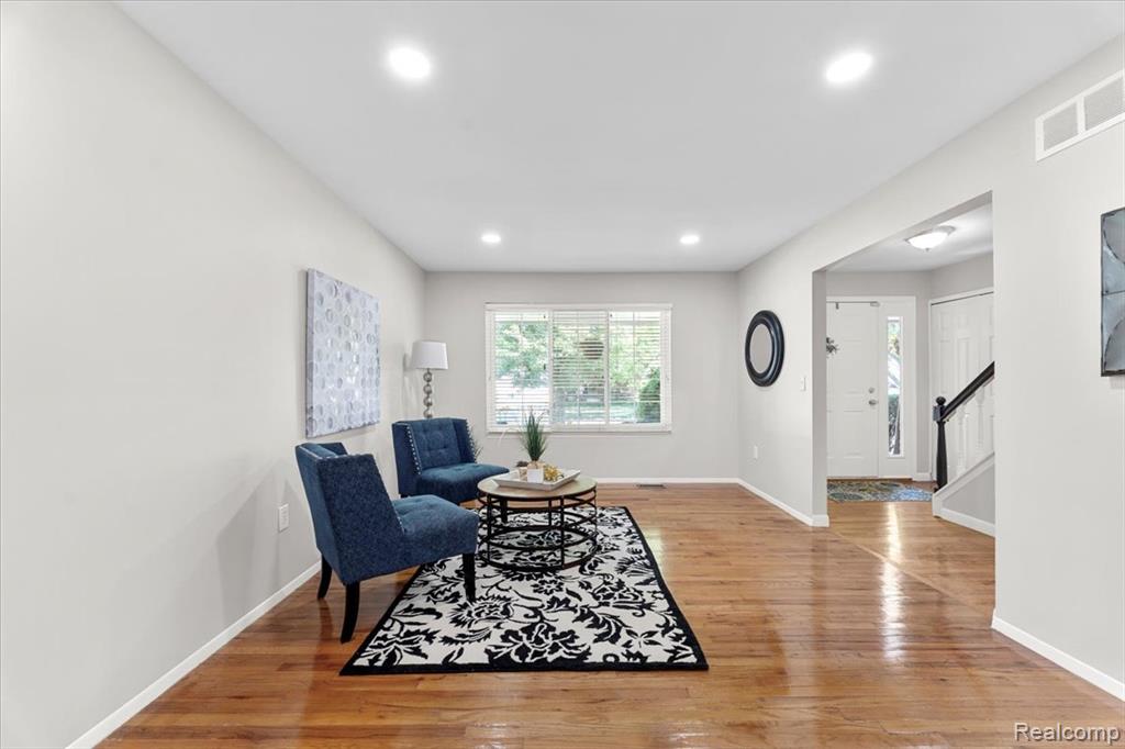 6261 New England Lane, Canton, MI 48187 — Photo 5
