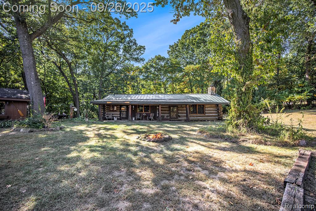 8085 High Point Trail, White Lake, MI — front exterior