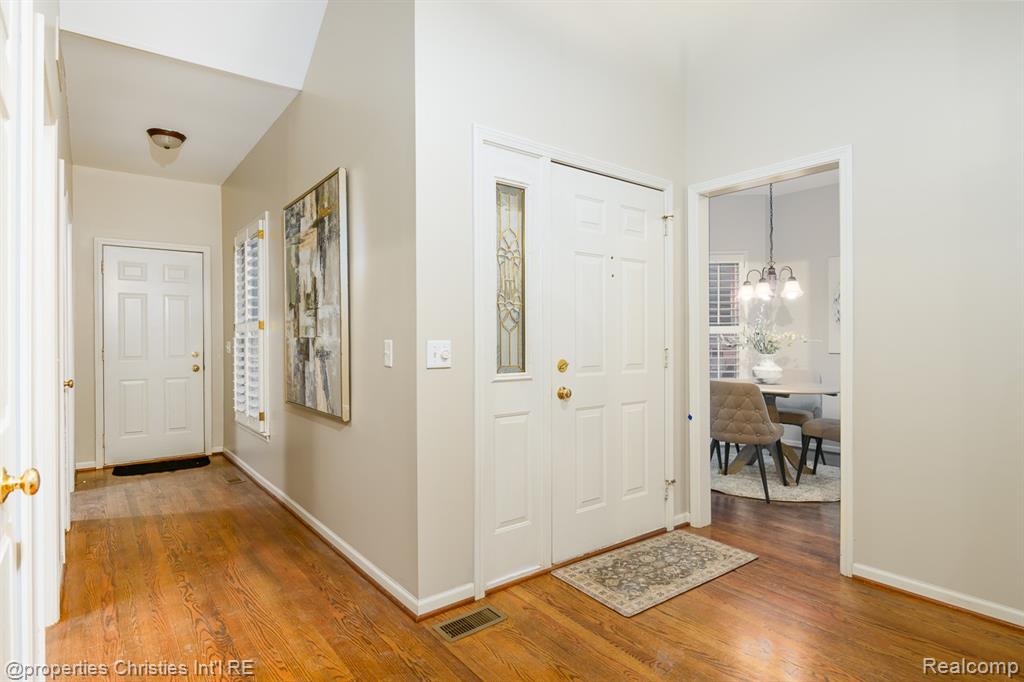 6576 Steeple Ridge, Clarkston, MI — Photo 9