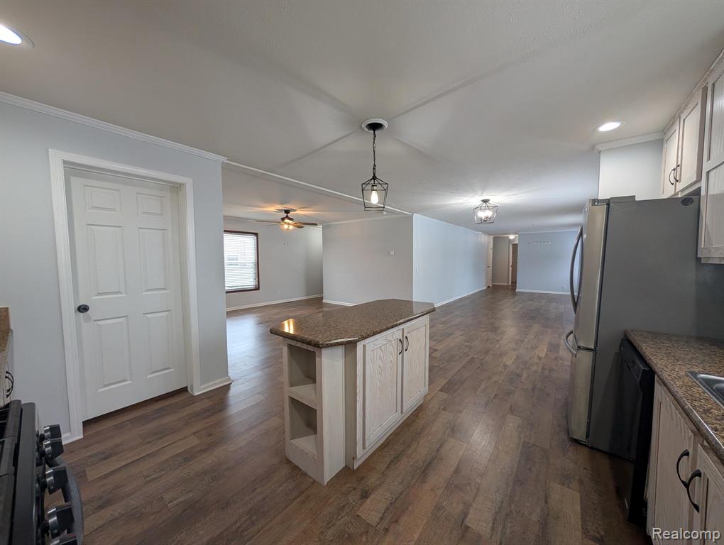 11045 Woodland Ridge Court, South Lyon, MI 48178 — Photo 7