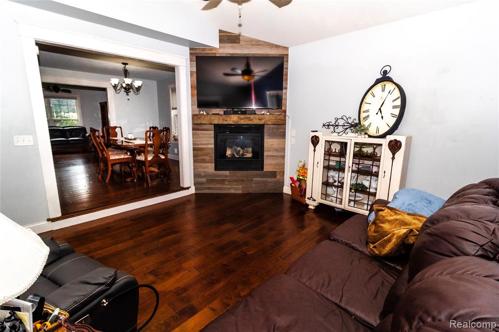 8314 Mill Pointe Court, Goodrich Vlg, MI — Photo 21