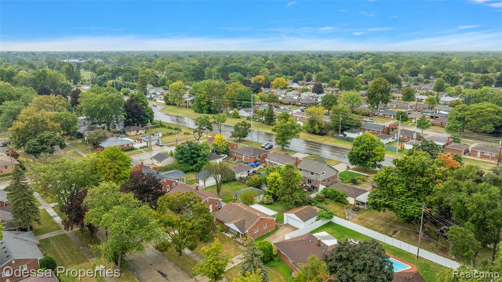 8641 Whitefield Street, Dearborn Heights, MI 48127 — Photo 45