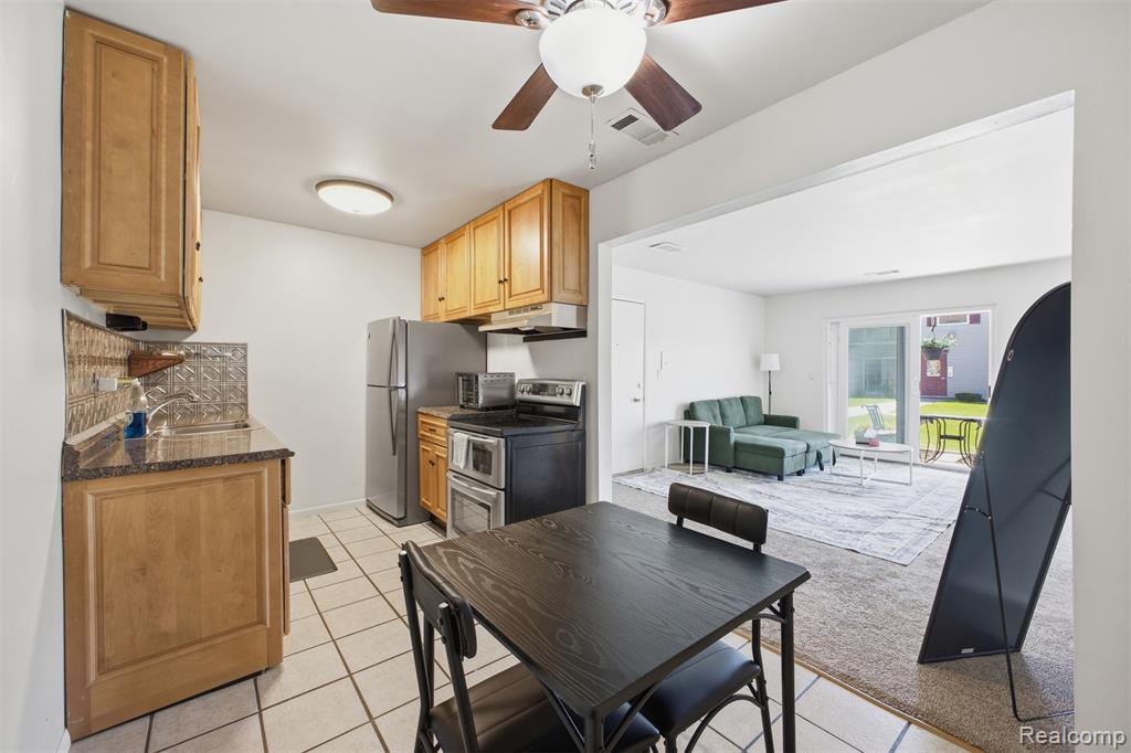9921 Allen Pointe Drive, 4, Allen Park, MI 48101 — Photo 9