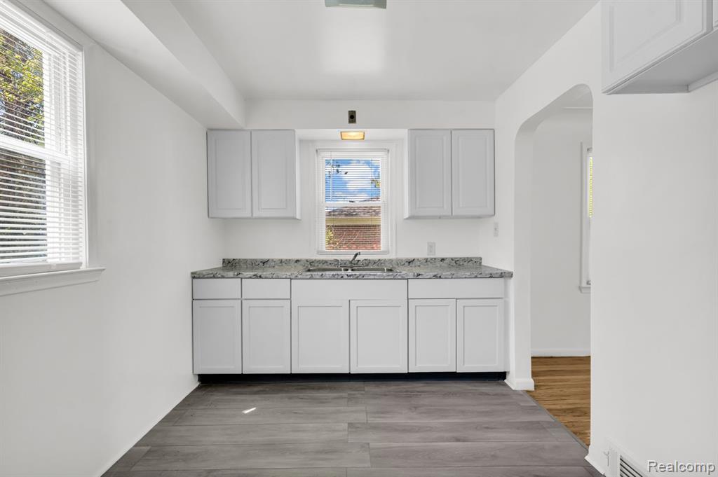 18792 Old Homestead Drive, Harper Woods, MI, 48225