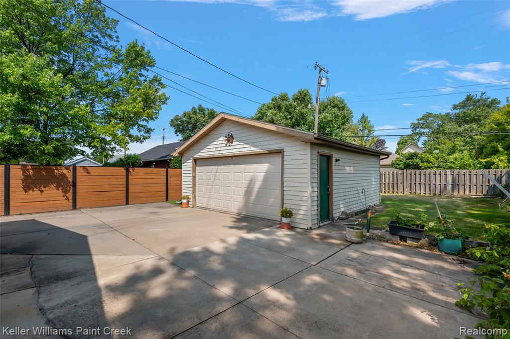 436 Orchard Street, Wyandotte, MI 48192 — Photo 35