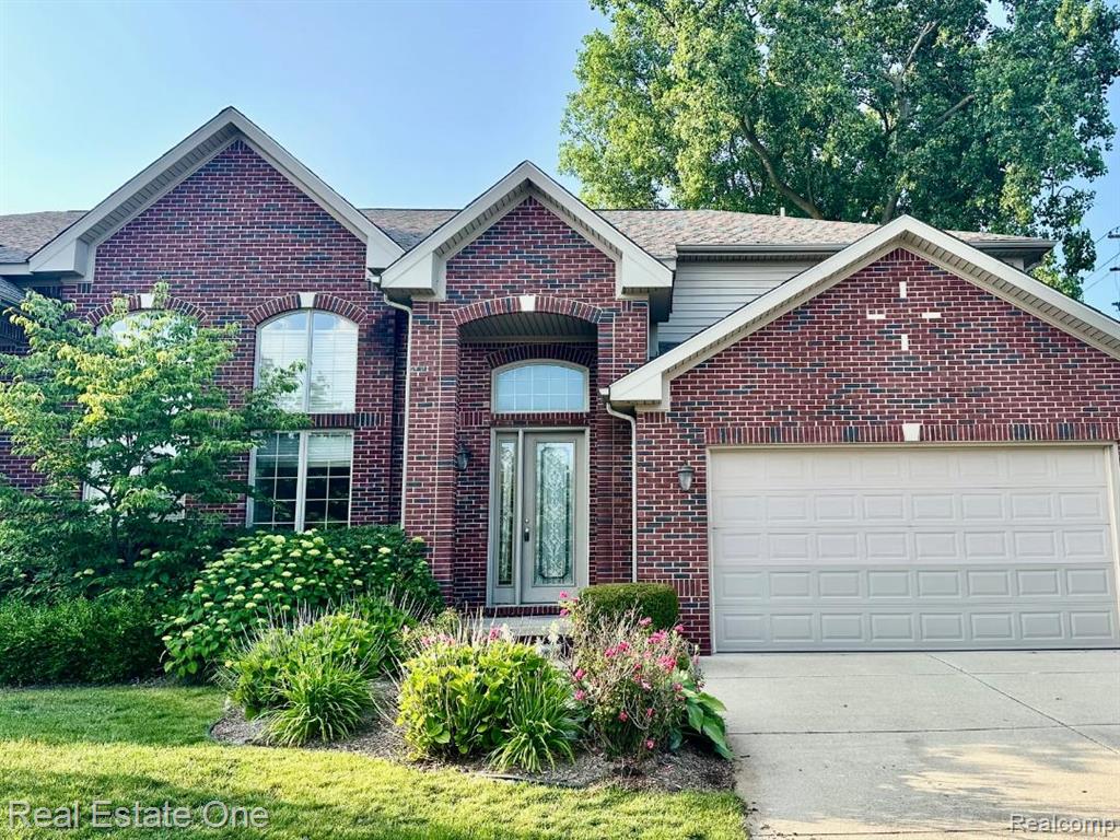 969 Grand Vista Court, Troy, MI 48085 — front exterior