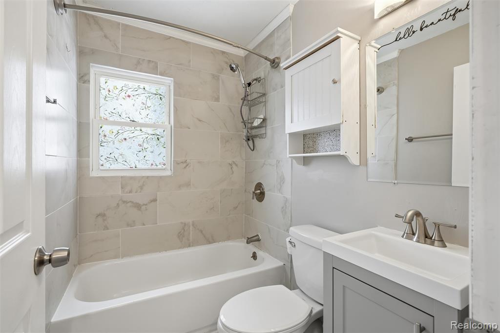4654 Gloria Street, Wayne, MI 48184 — Photo 12