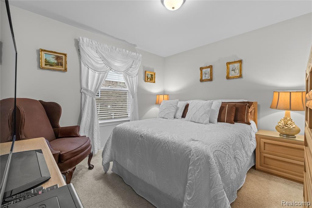 13704 Chester Court, Belleville, MI 48111 — Photo 8