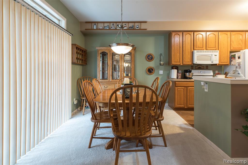 1890 Cedar Valley Drive, 38, Canton, MI 48188 — Photo 11