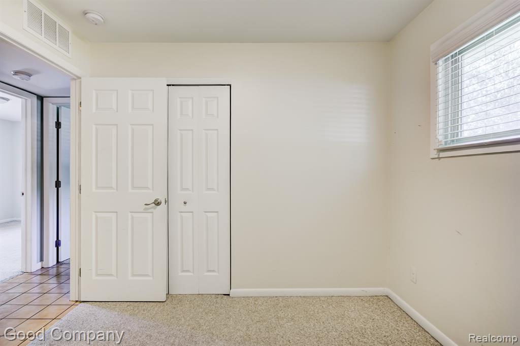 6327 Snow Apple Drive, Clarkston, MI — Photo 28