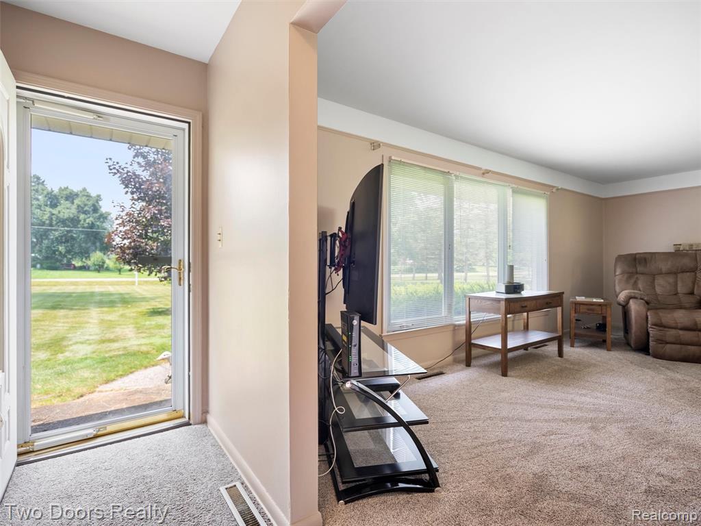 7137 Blankenship Circle, Davison, MI 48423 — Photo 14