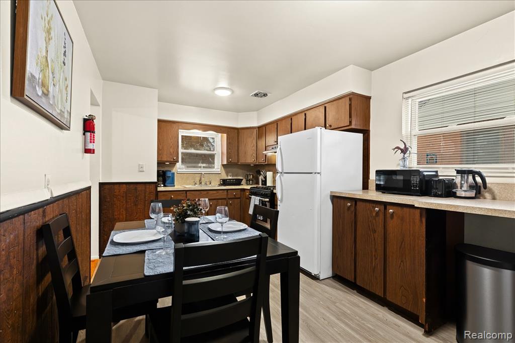 673 Winchester Avenue, Lincoln Park, MI 48146 — Photo 16