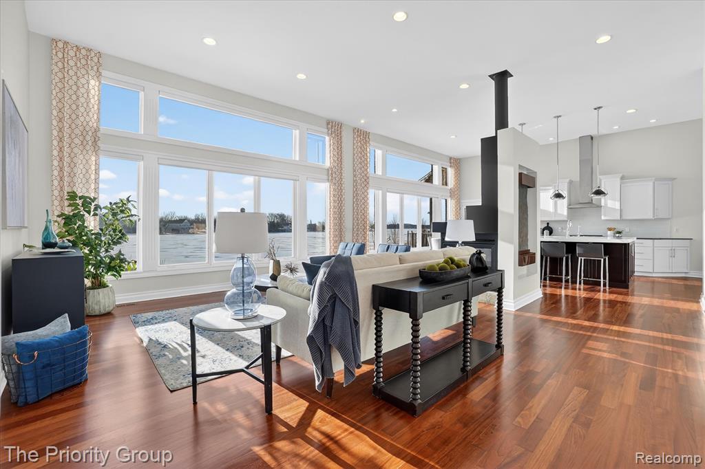 11467 Bay Shore Drive, Fenton, MI, 48430