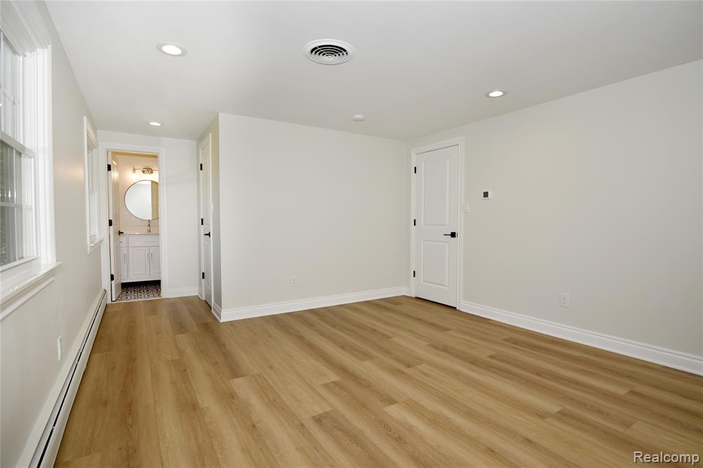5547 Kingsmill Drive, Bloomfield Hills, MI — Photo 24