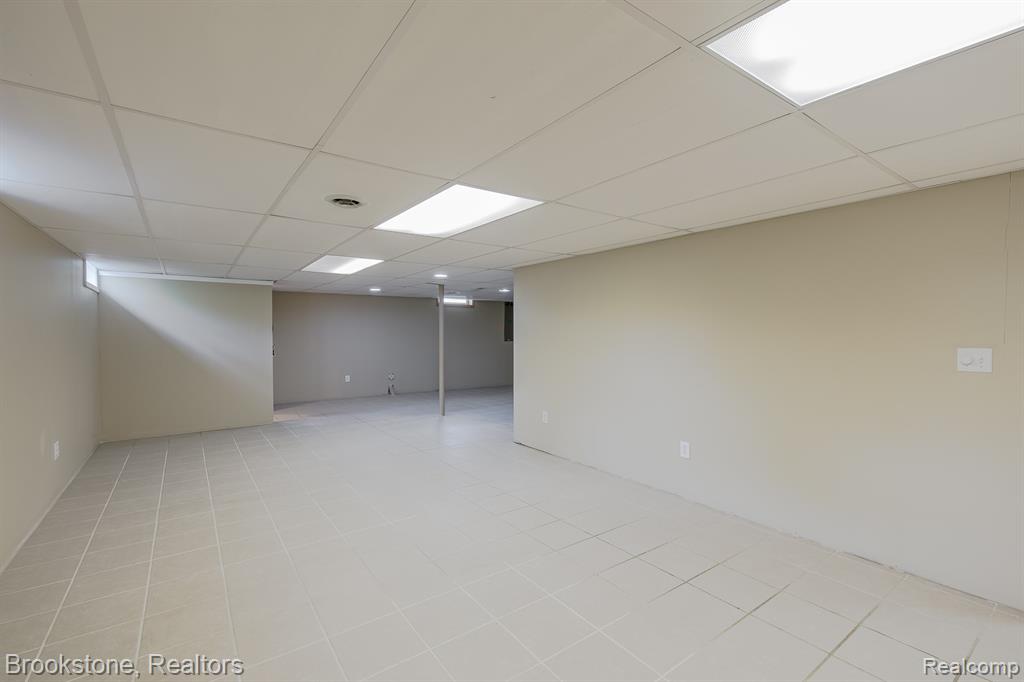 4289 Covey Lane, Grand Blanc, MI 48439 — Photo 43