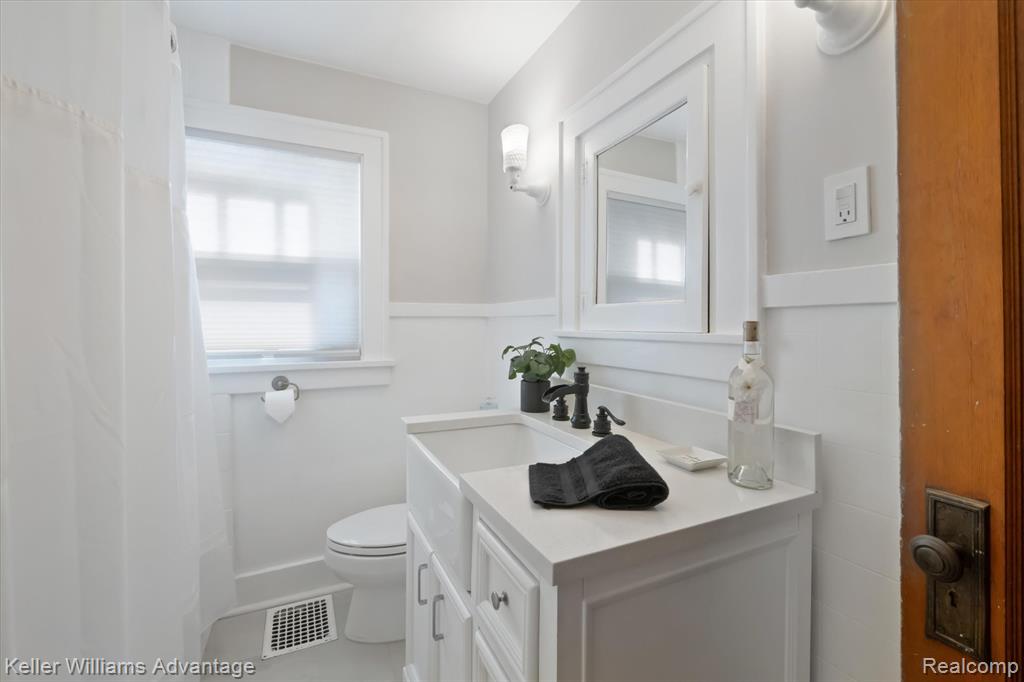 402 E 7th Street, Royal Oak, MI 48067 — Photo 23