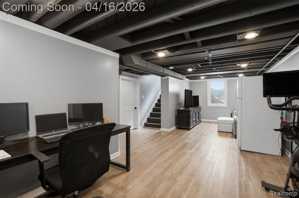 4350 Mandalay Avenue, Royal Oak, MI 48073 — Photo 31