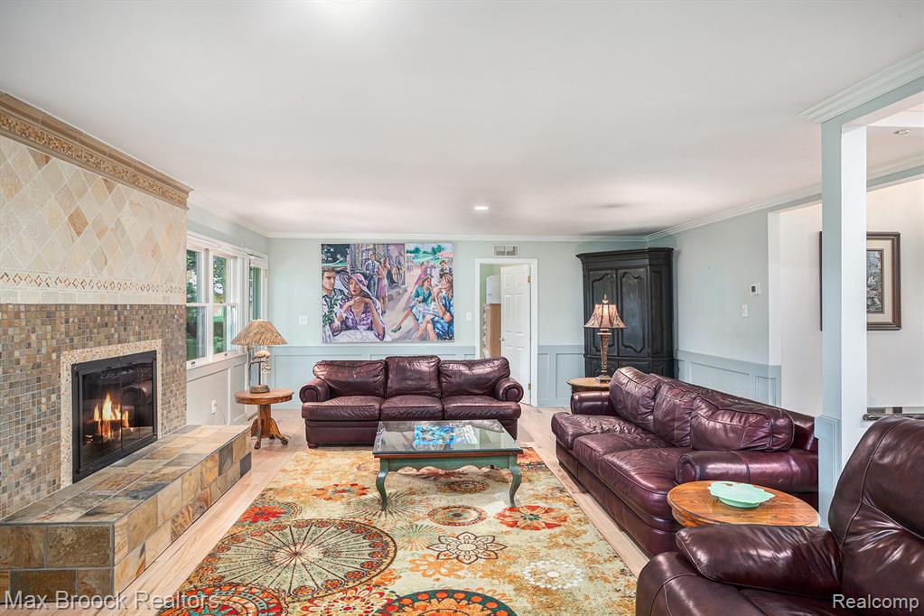 855 N Pemberton Road, Bloomfield Hills, MI 48302 — Photo 11