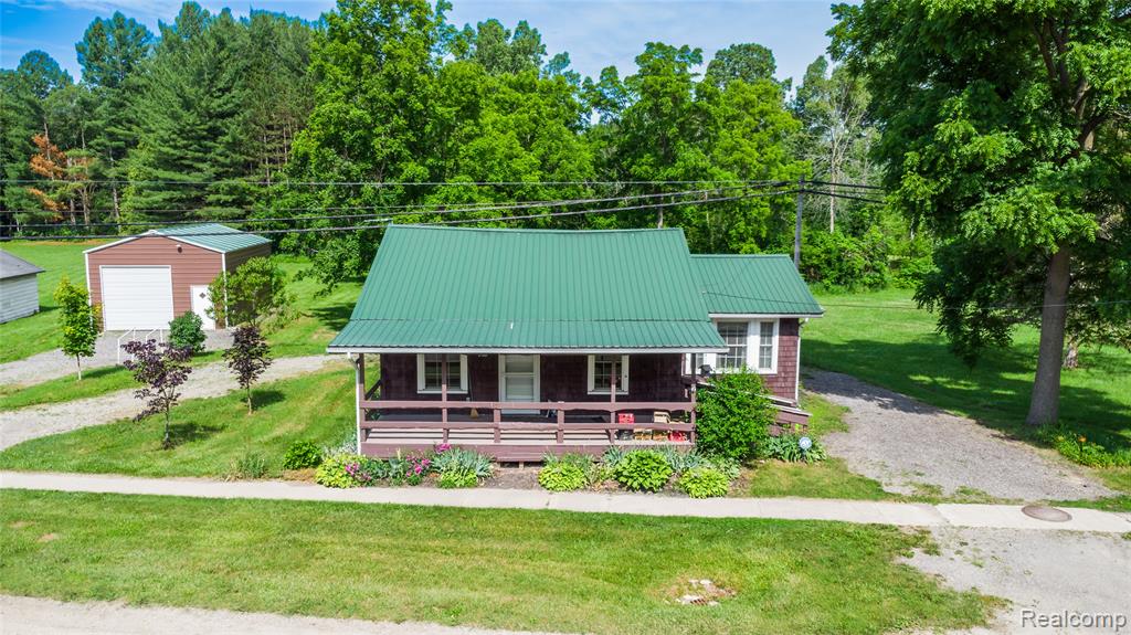 360 S State Road, Otisville, MI 48463