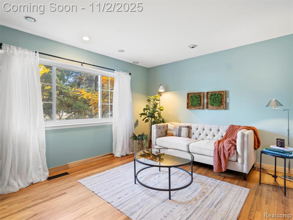 774 Southampton Court, Auburn Hills, MI 48326 — Photo 12