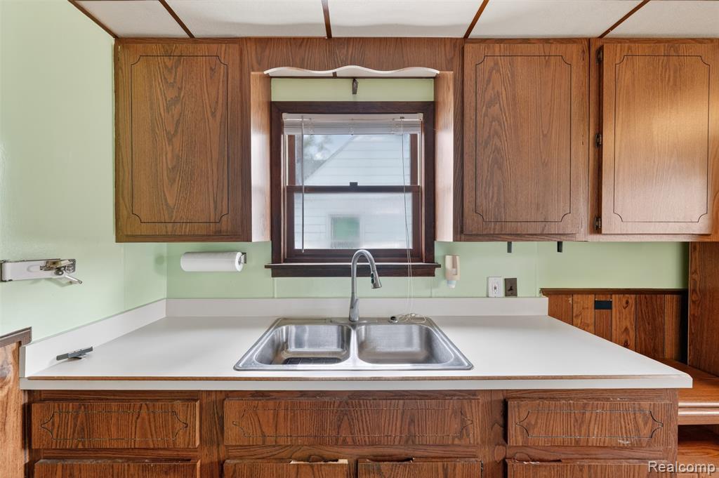 619 Highland Avenue, Lincoln Park, MI 48146 — Photo 16