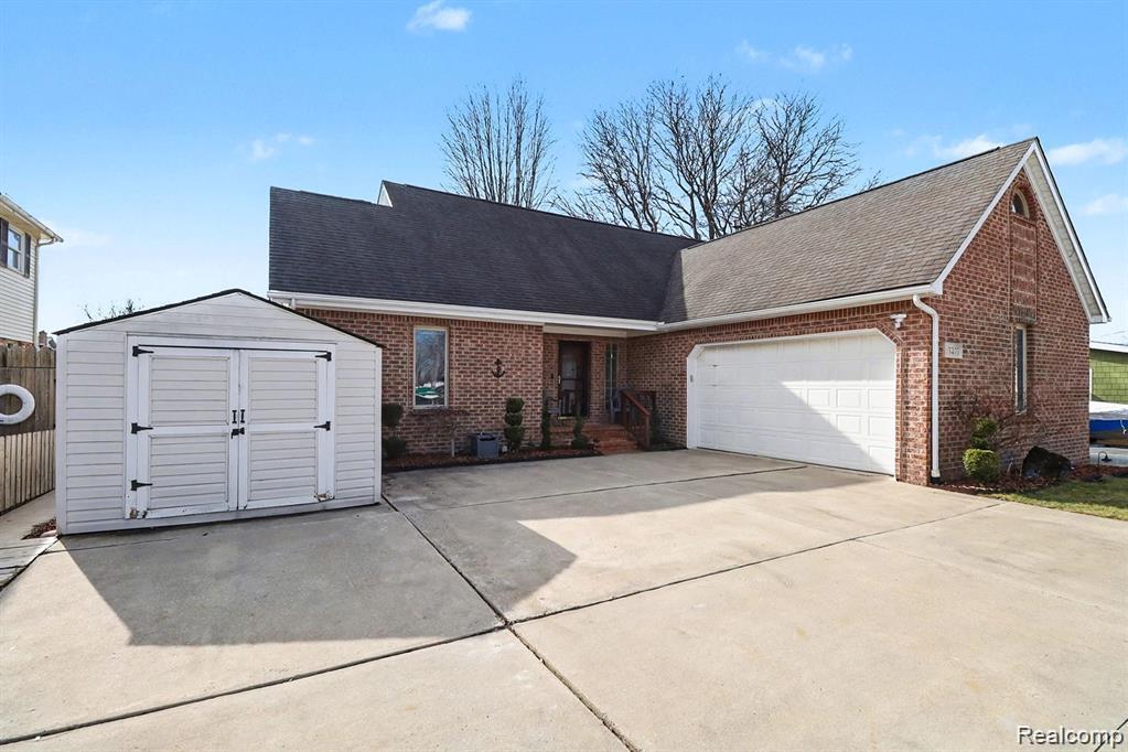 7277 Cardinal Street, Algonac, MI 48001