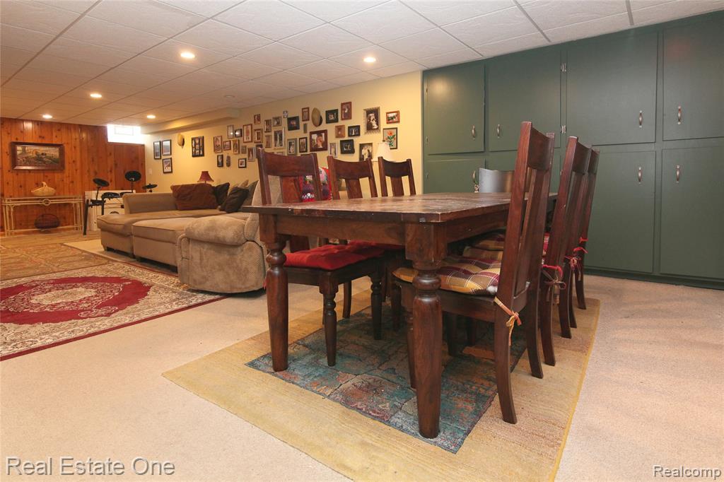 483 Rochdale Drive S, Rochester Hills, MI 48309 — Photo 32