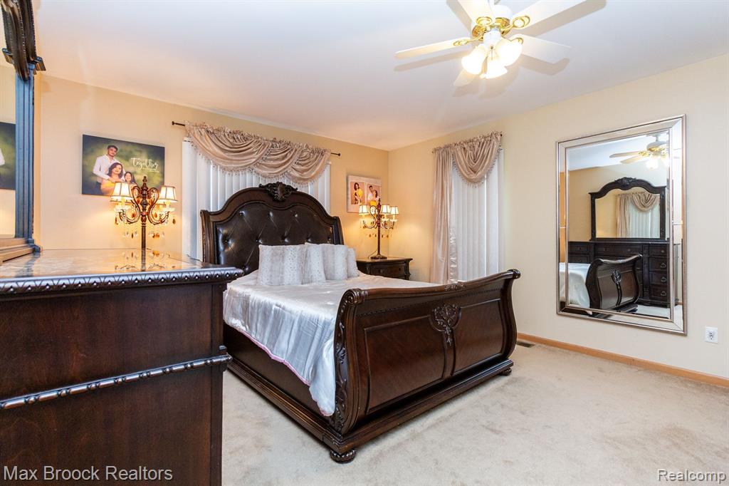 50592 MURRAY Drive, Macomb, MI 48044 — Photo 15