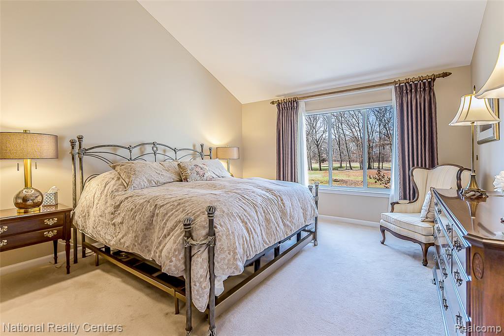 5451 Wentworth Drive, Commerce Twp, MI 48382 — Photo 22