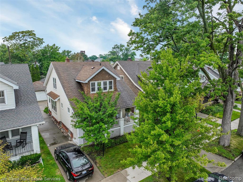 1417 Beaconsfield Avenue, Grosse Pointe Park, MI 48230 — Photo 2
