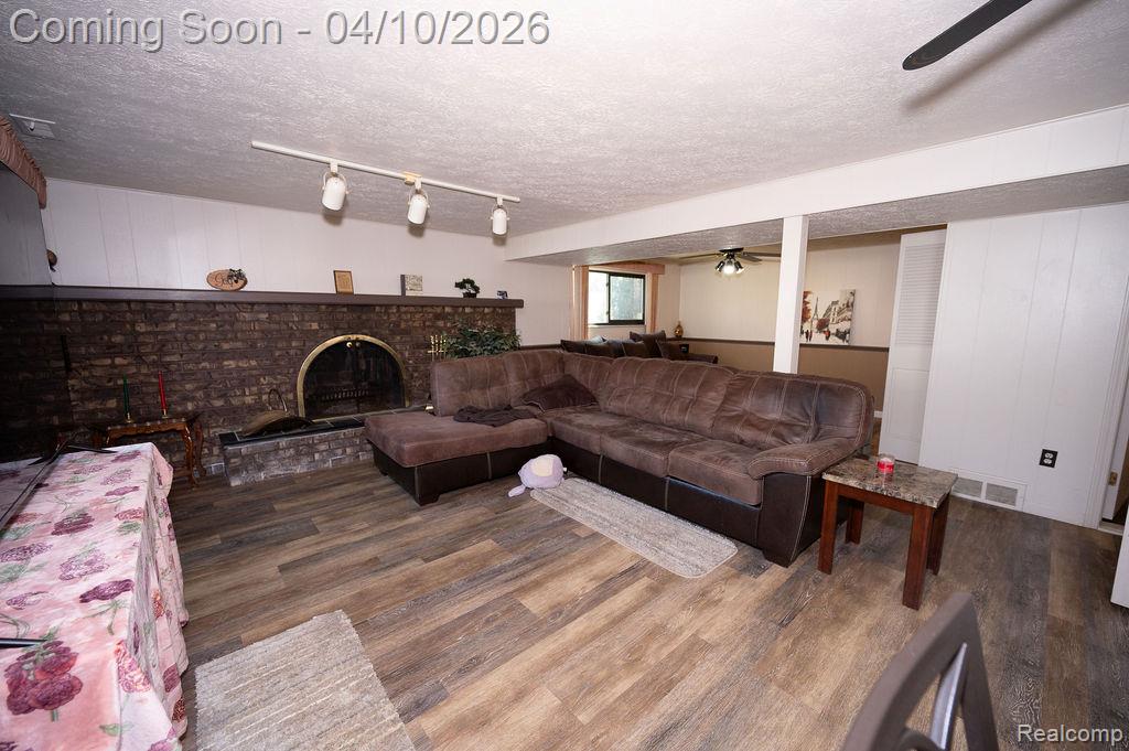 14284 Balmoral Street, Riverview, MI 48193 — Photo 38