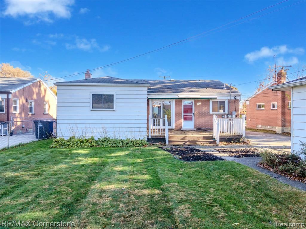 8219 Roselawn Street, Westland, MI — Photo 32