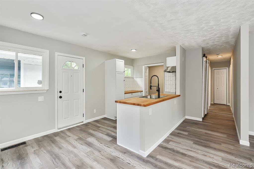 1468 GAIL, Ypsilanti, MI 48198 — Photo 16