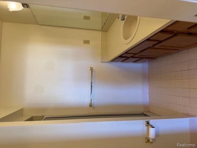 16525 WOODLANE, 138, Fraser, MI 48026 — Photo 28