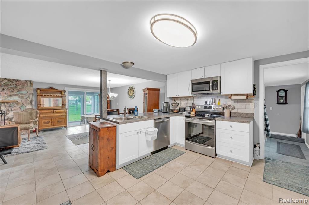 1084 E Grand Blanc Road, Grand Blanc, MI 48439 — Photo 12