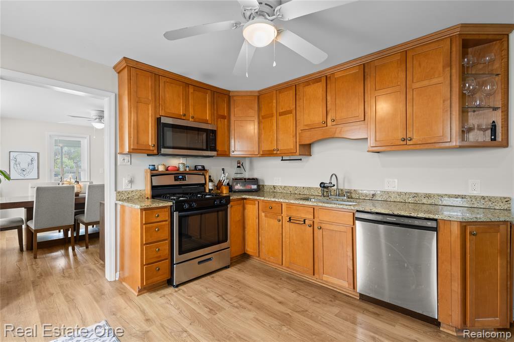 415 Taylor Avenue, Rochester, MI 48307 — Photo 11
