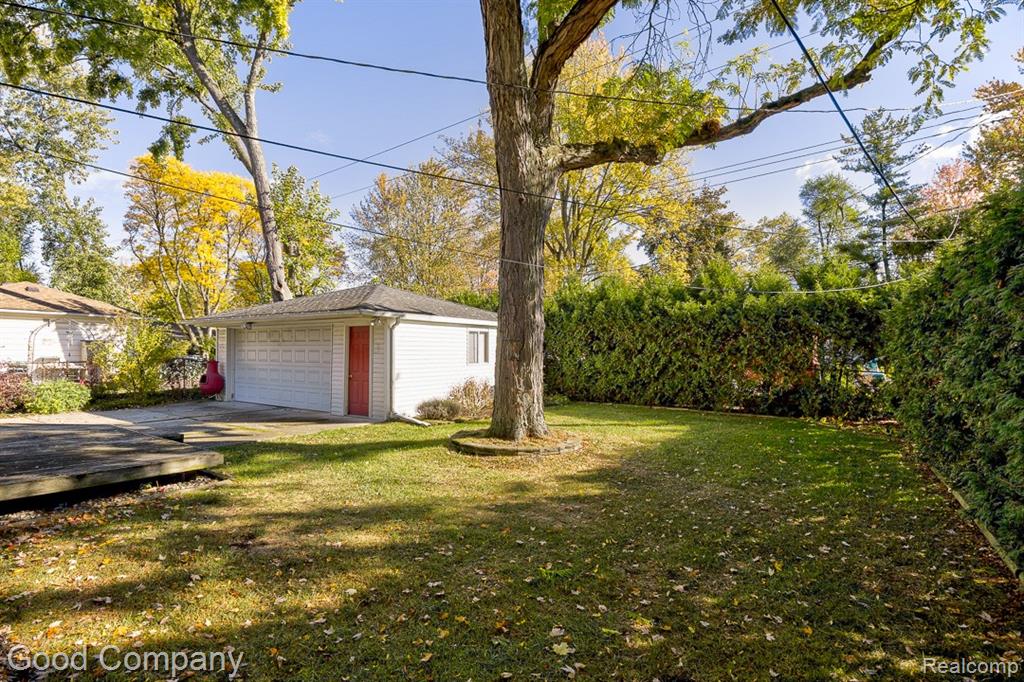31160 E Rutland Street, Beverly Hills, MI 48025 — Photo 38