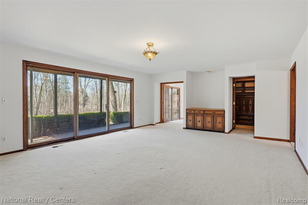 4710 Cove Road, West Bloomfield, MI 48323 — Photo 51