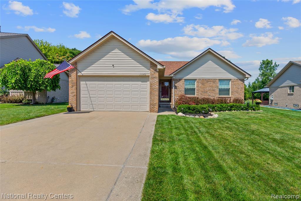 50049 Dove Lane, Chesterfield, MI — Photo 2