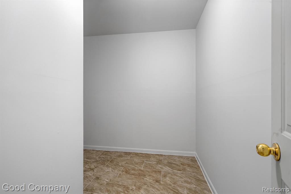 45515 Hidden View Court, Utica, MI 48315 — Photo 16
